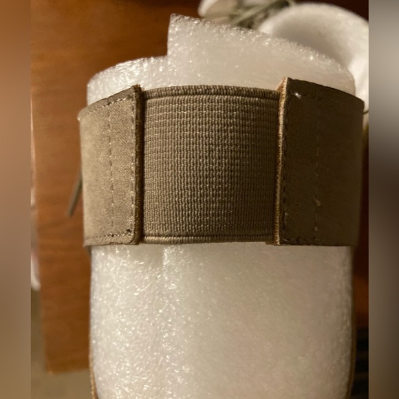 Torrid lace up block heel taupe sandals 10w - Picture 4 of 6